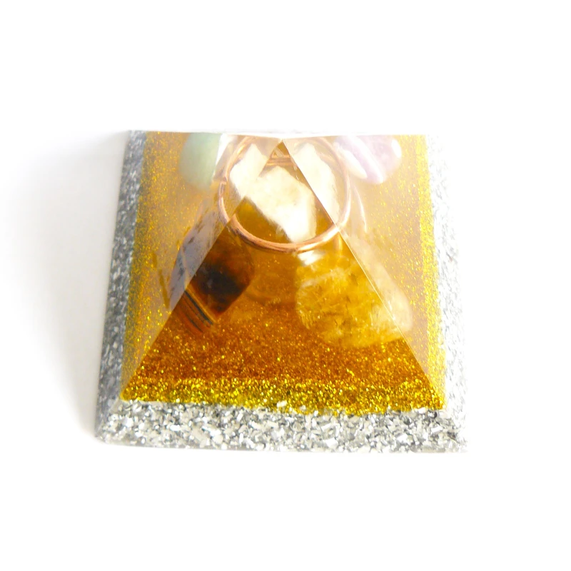 Pirámide Orgonita Mediana